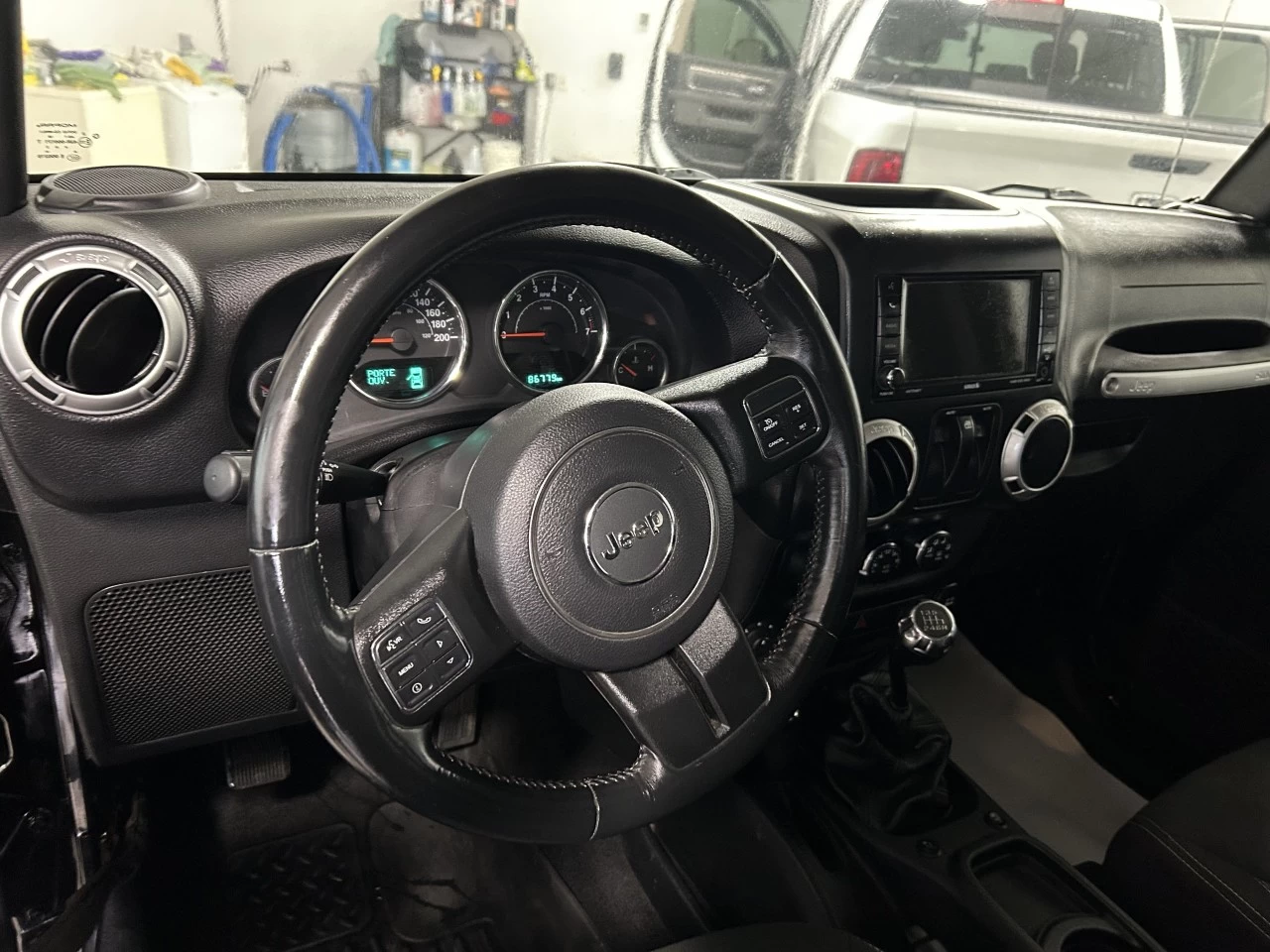 2015 Jeep Wrangler Sahara Image principale