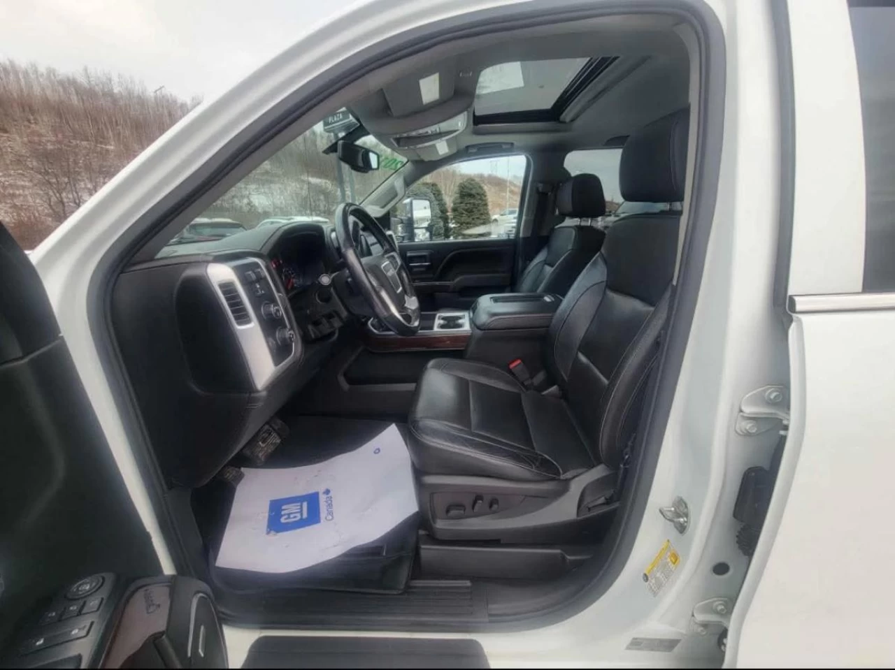 2018 GMC Sierra 1500 4WD Crew Cab Short Box SLT Image principale