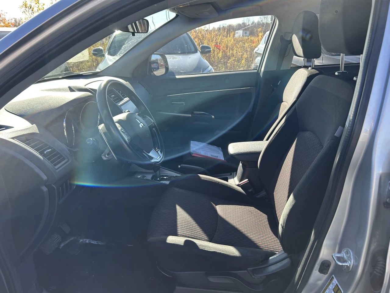 2018 Mitsubishi RVR SE LTD Main Image