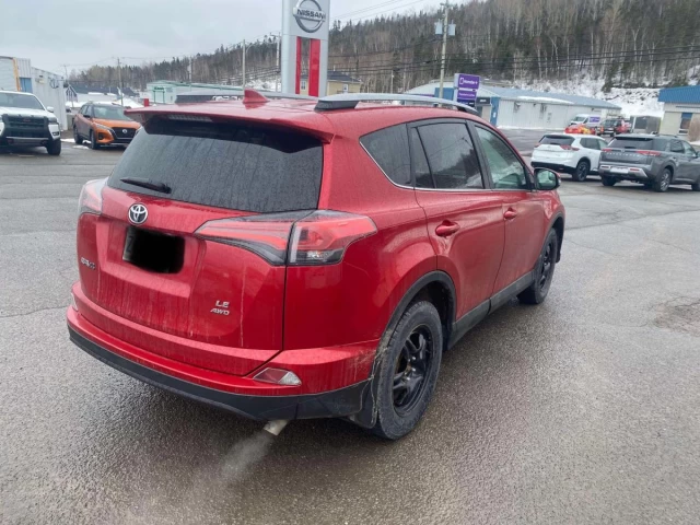 Toyota RAV4 AWD 4dr LE 2017