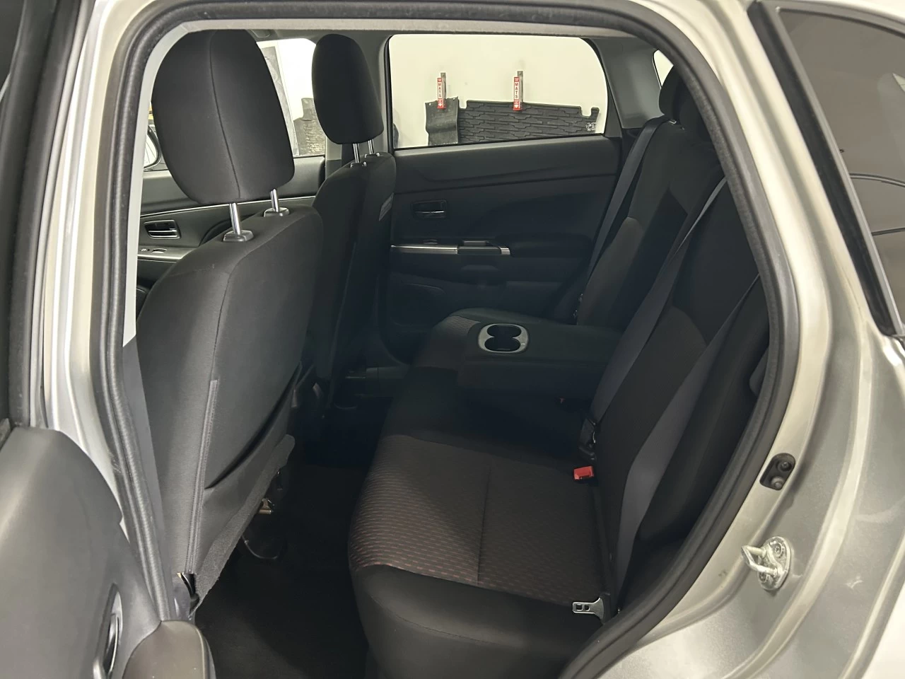 2018 Mitsubishi RVR SE LTD Main Image