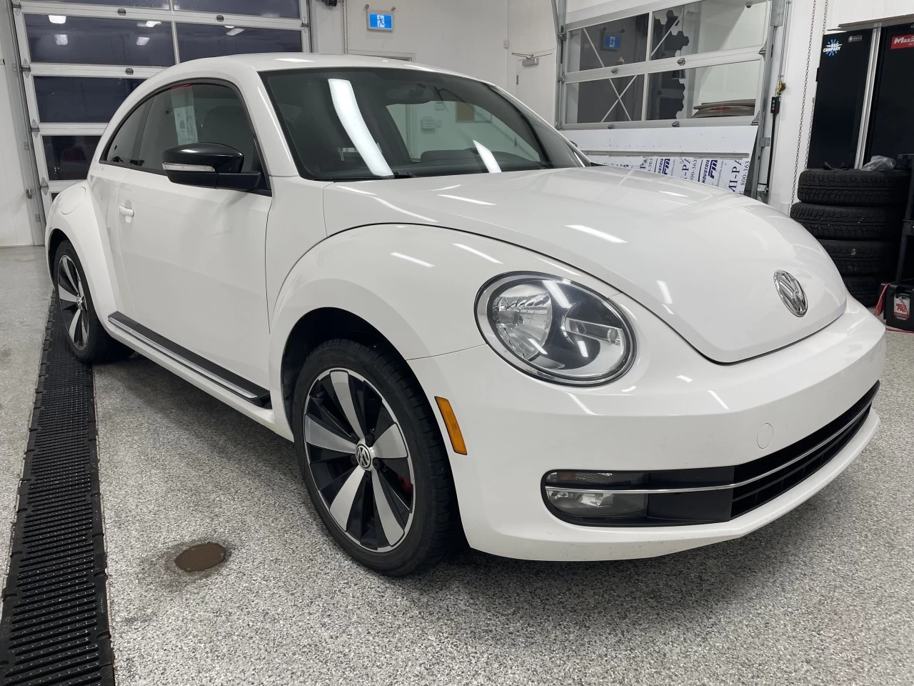 2013 Volkswagen Beetle Coupe 2.0T Turbo Image principale