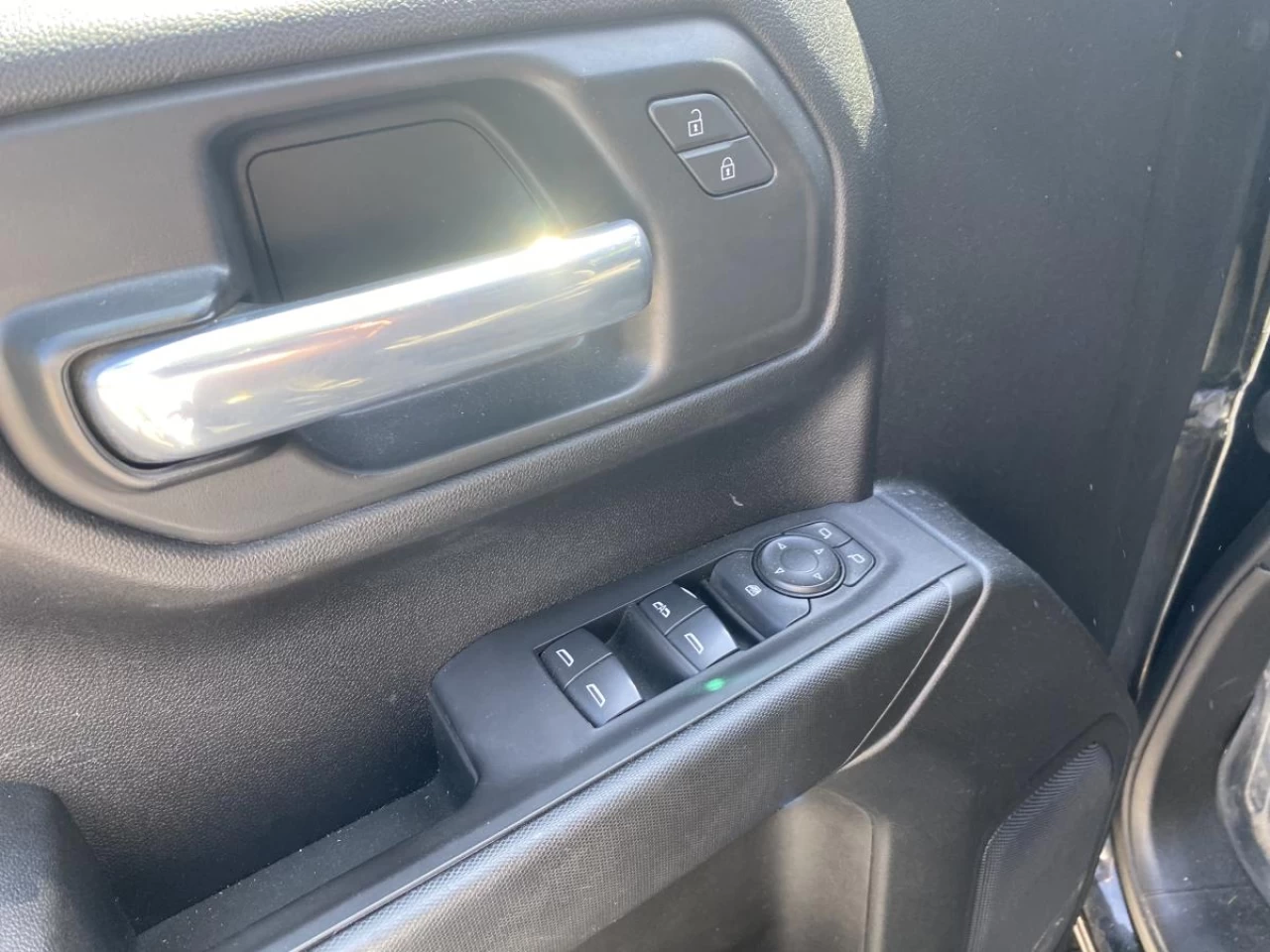 2021 GMC Sierra 1500 Crew Cab Short Box 4-Wheel Drive Image principale