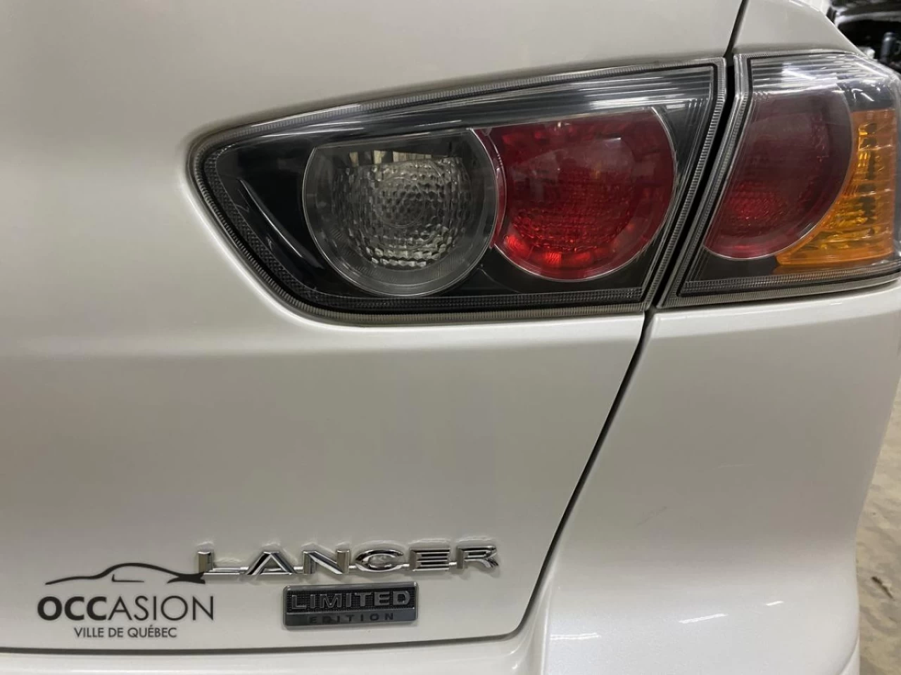 2016 Mitsubishi Lancer CVT SE LTD FWD Image principale