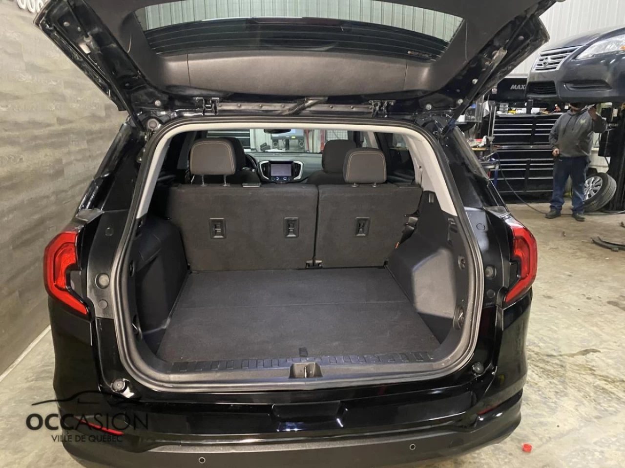 2021 GMC Terrain AWD SLE Main Image