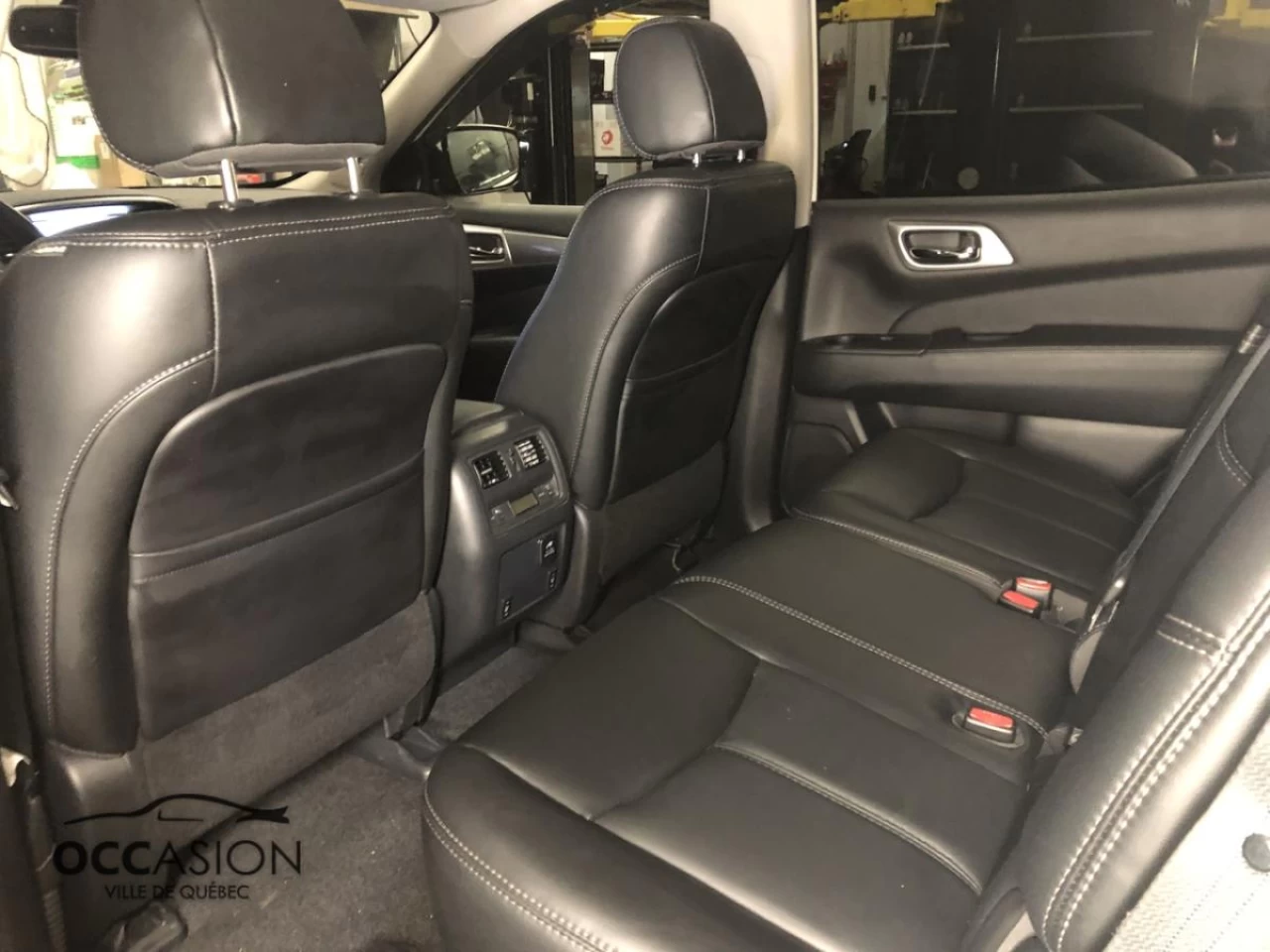 2017 Nissan Pathfinder 4WD 4dr SL Image principale