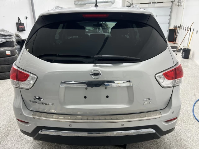 Nissan Pathfinder SV 2016