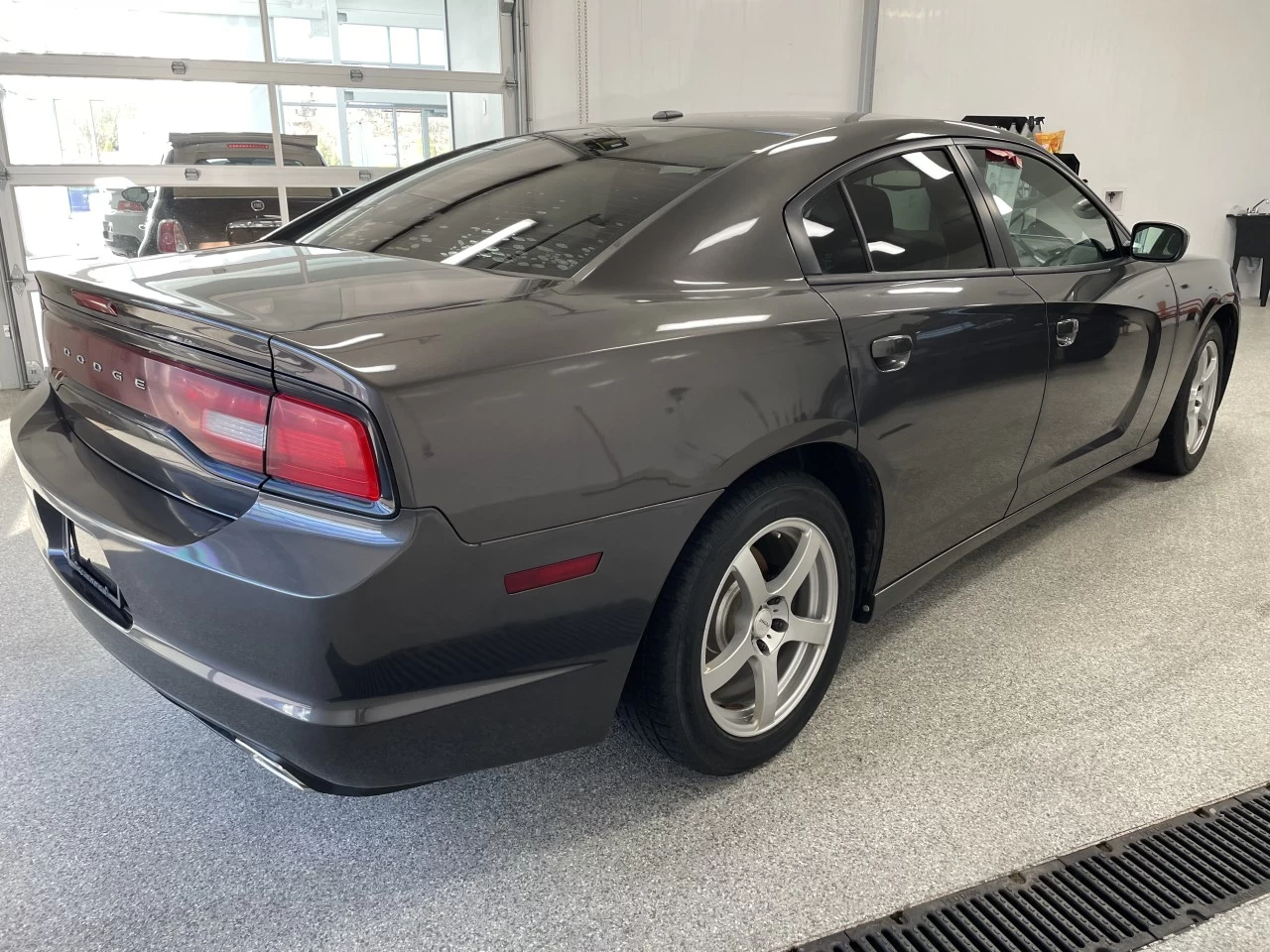 2013 Dodge Charger SXT Main Image