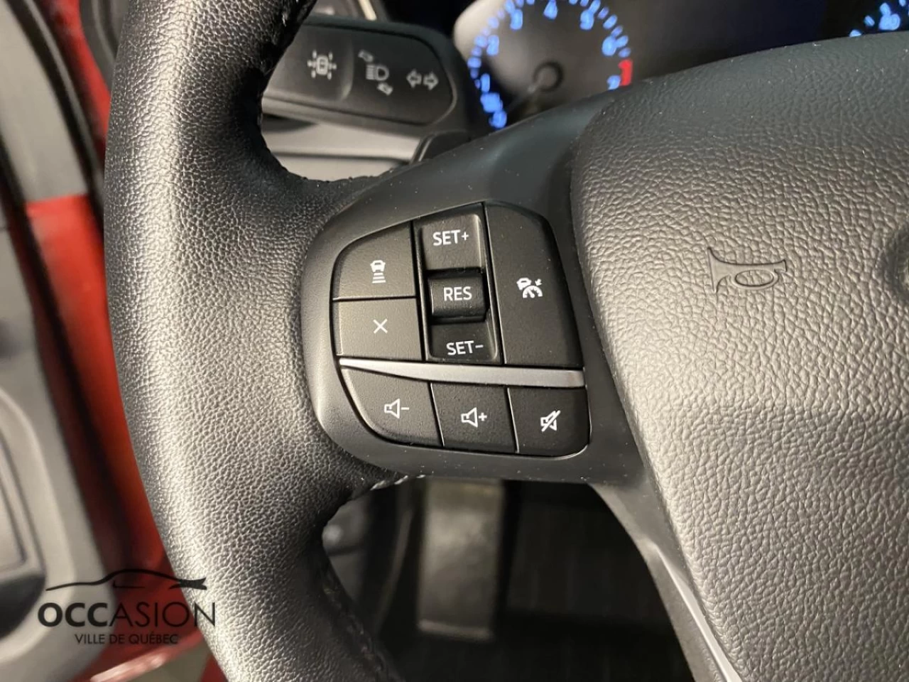2020 Ford Escape SEL AWD Image principale