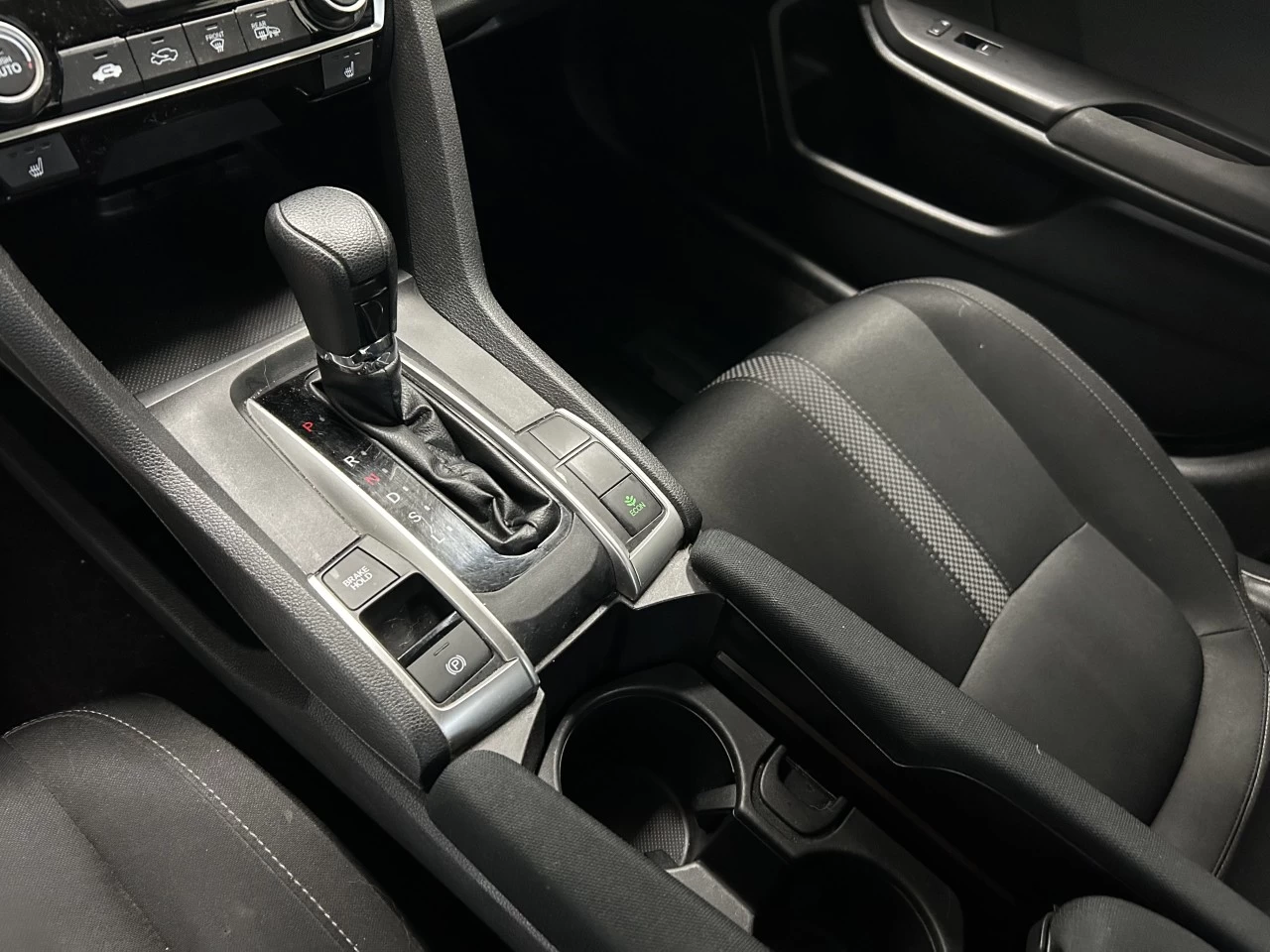 2019 Honda Civic Berline LX Image principale