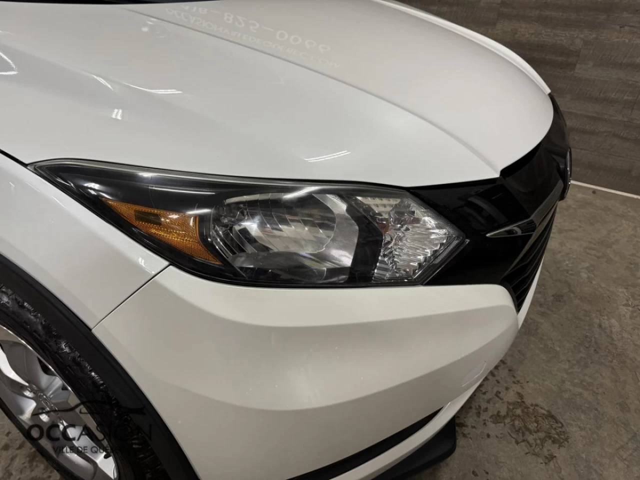 2017 Honda HR-V 4WD LX CVT Main Image