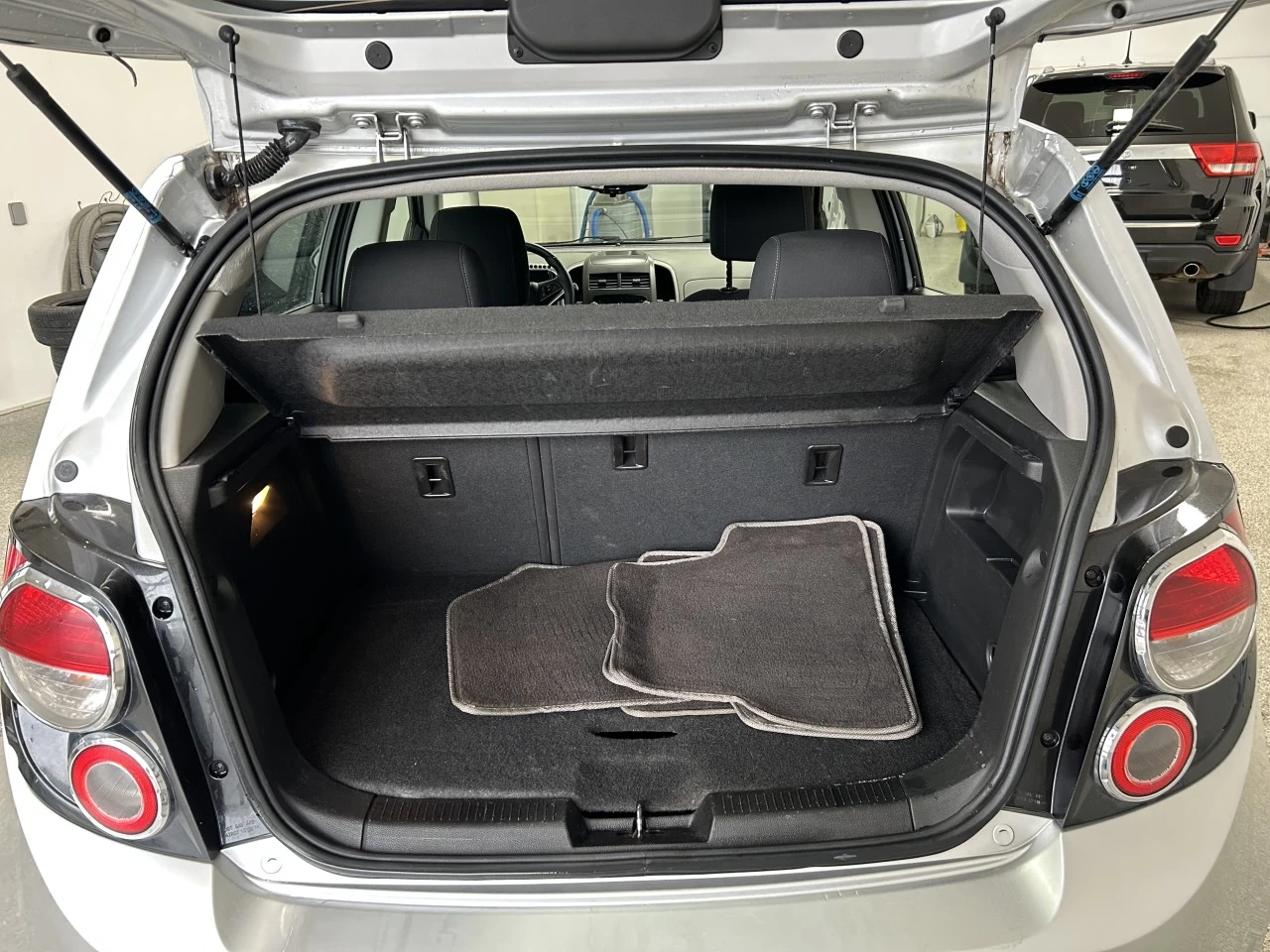 2013 Chevrolet Sonic LT Image principale