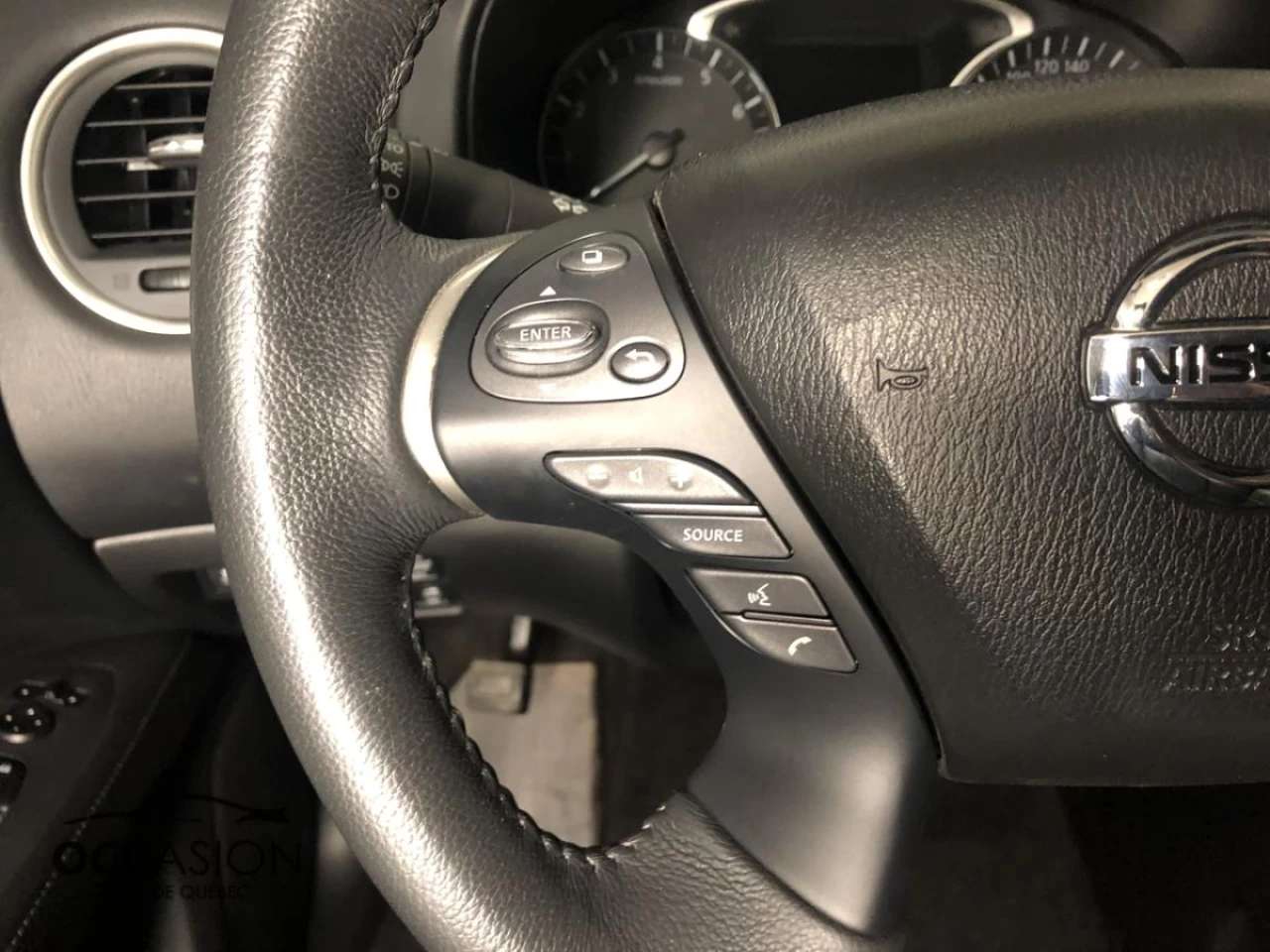 2017 Nissan Pathfinder 4WD 4dr SL Image principale
