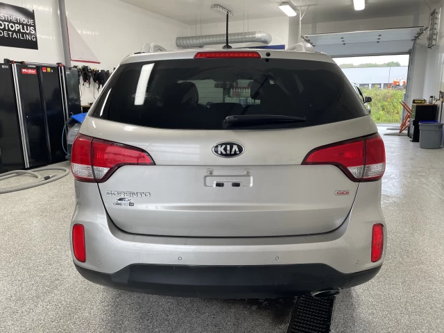 Kia Sorento LX 2015