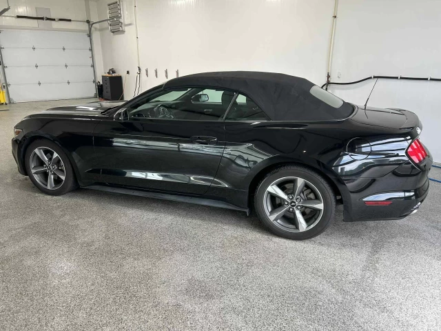 Ford Mustang V6 2015