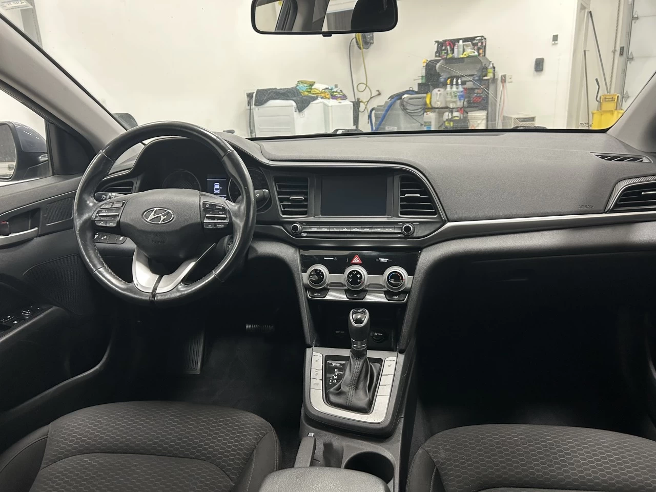 2020 Hyundai Elantra Preferred Main Image