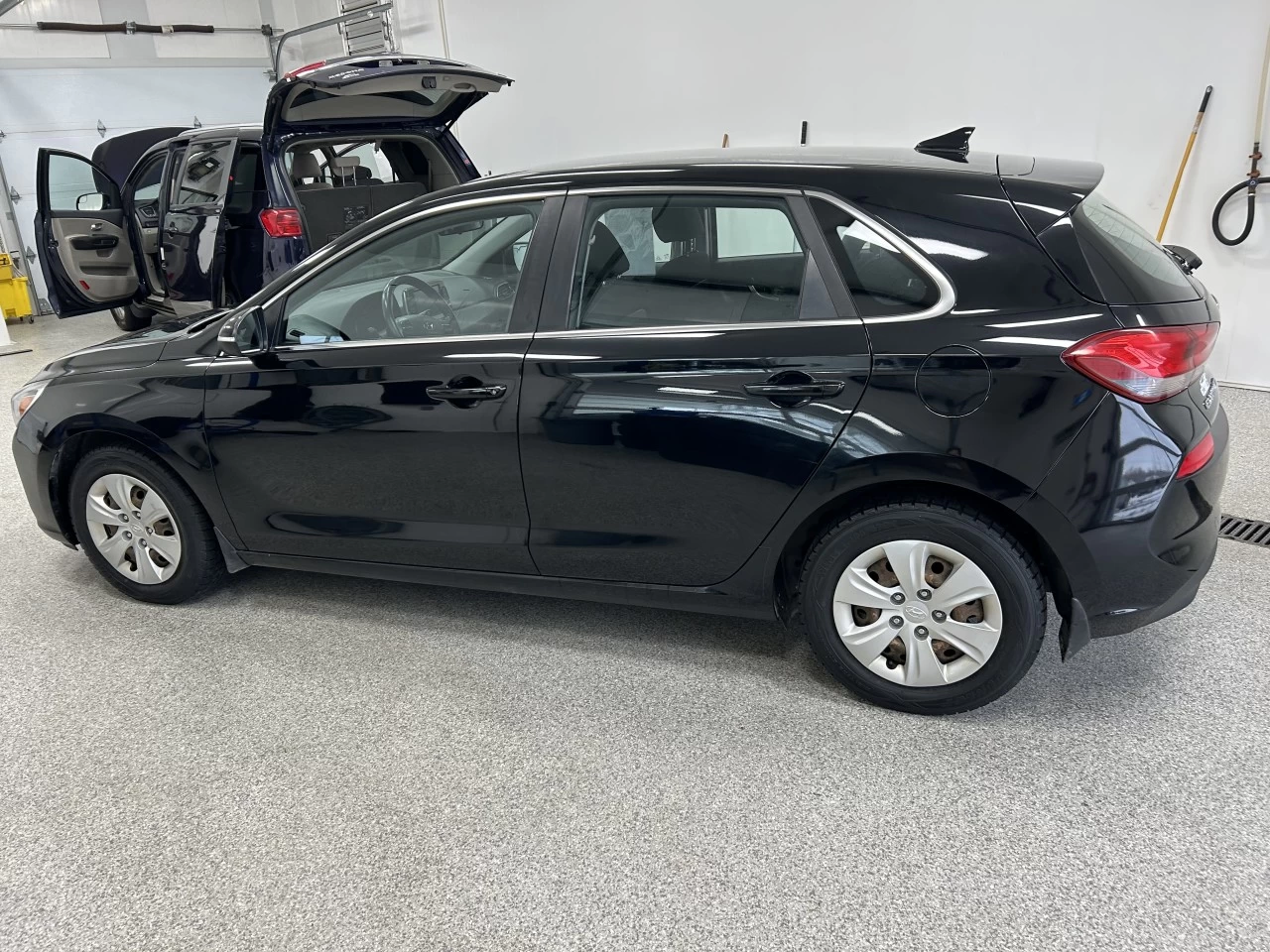 2018 Hyundai Elantra GT GL Image principale