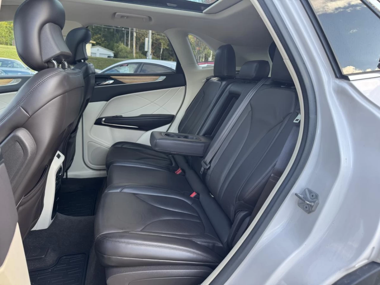2016 Lincoln MKC AWD 4dr Select Main Image