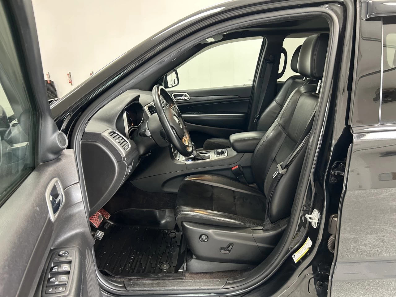 2018 Jeep Grand Cherokee Altitude IV Image principale