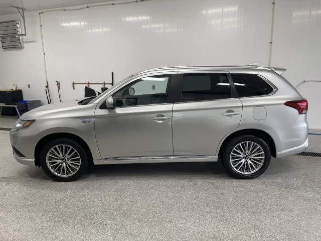 Mitsubishi Outlander PHEV SEL 2020