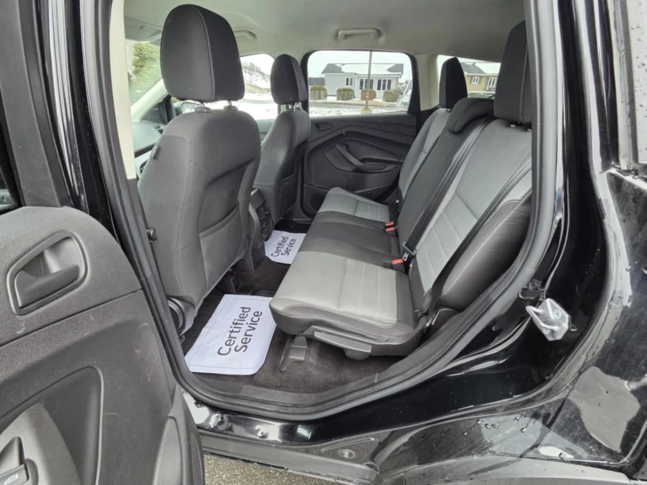 2017 Ford Escape 4WD 4dr S Image principale