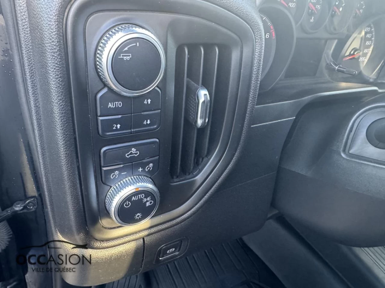 2021 GMC Sierra 1500 Crew Cab Short Box 4-Wheel Drive Main Image