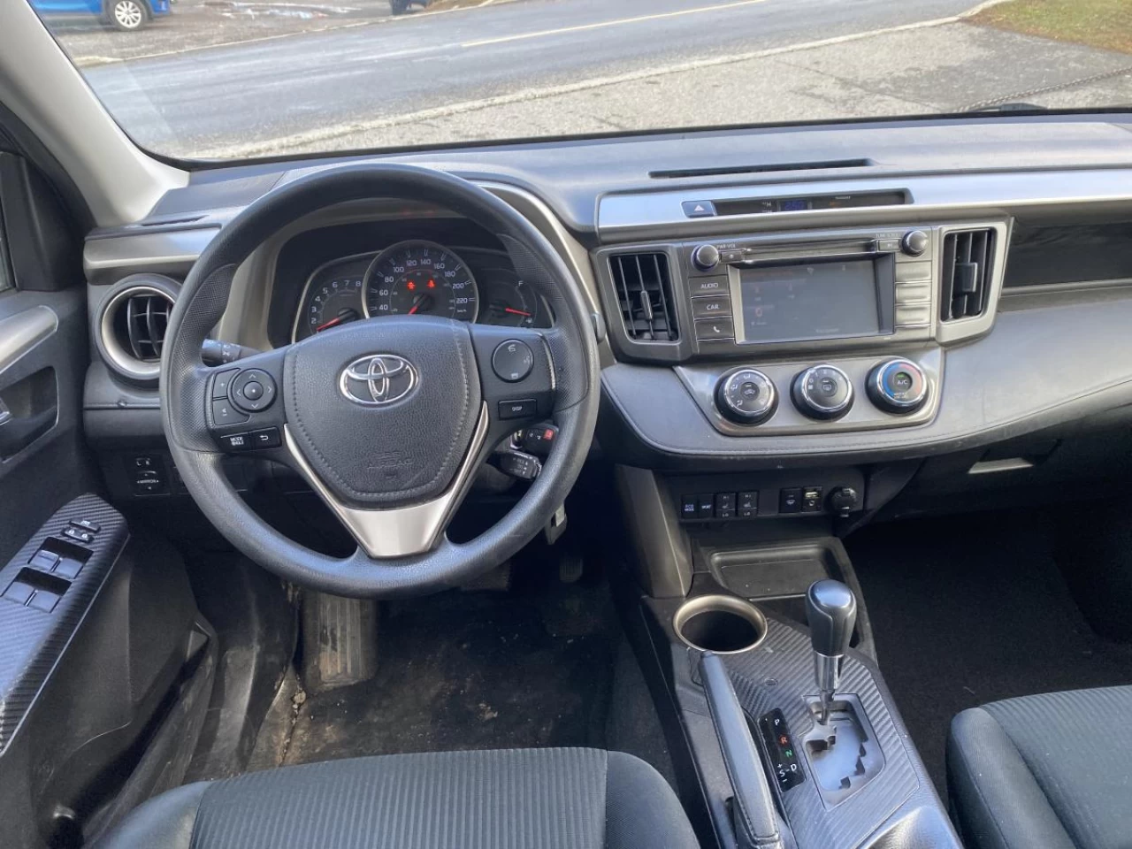 2015 Toyota RAV4 AWD 4dr LE Main Image