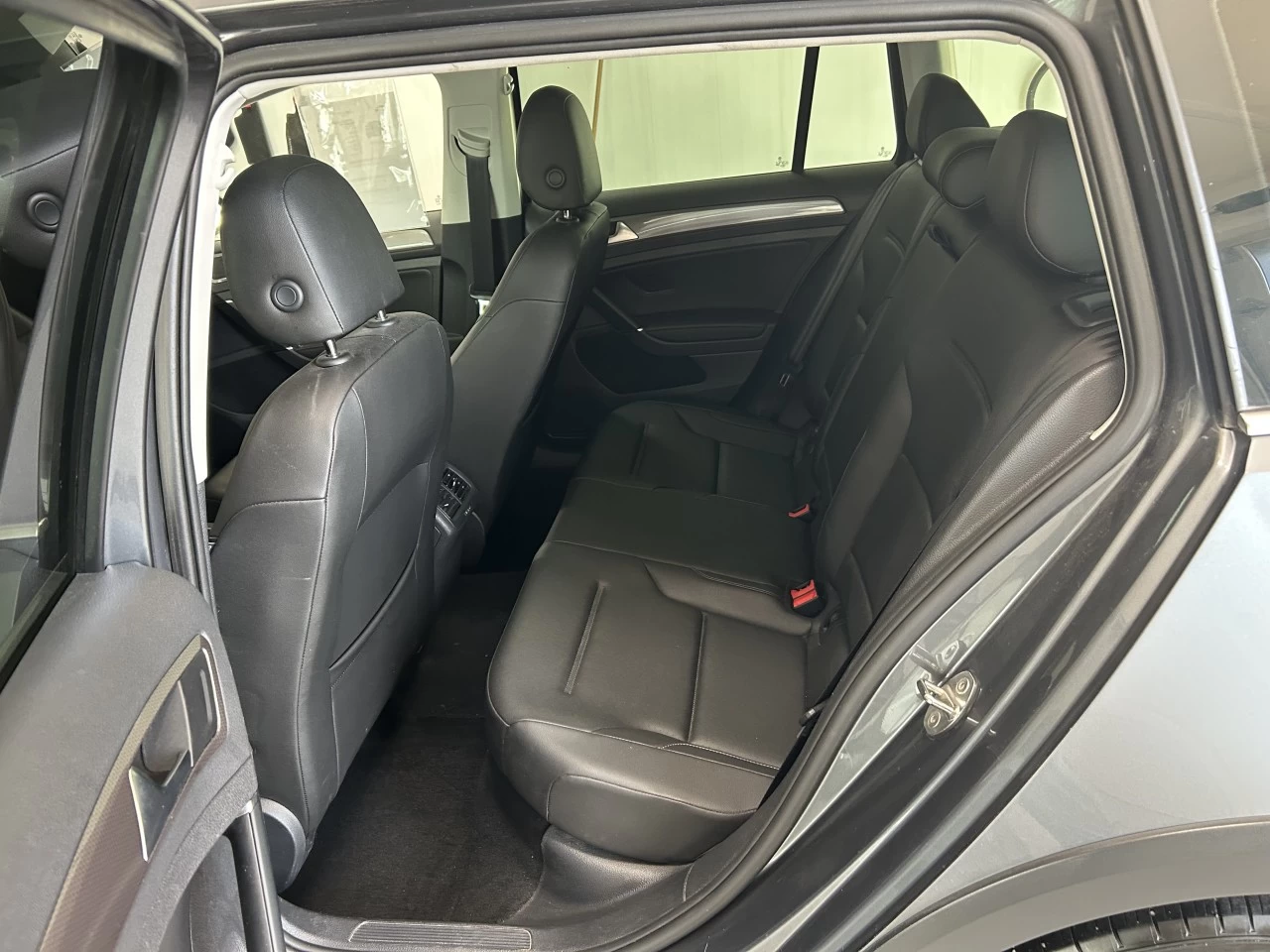 2019 Volkswagen Golf Alltrack Highline Main Image