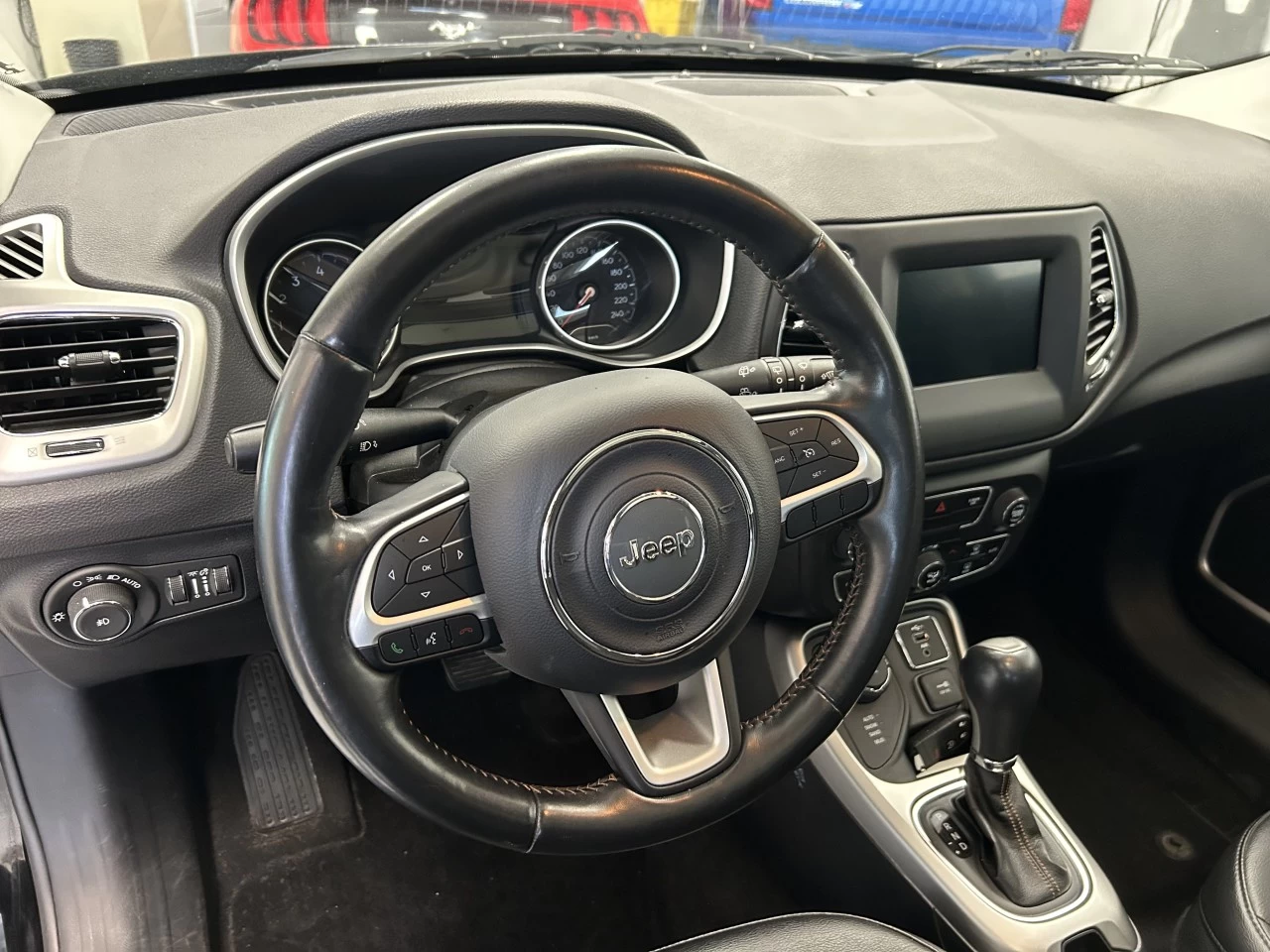 2019 Jeep Compass North Main Image