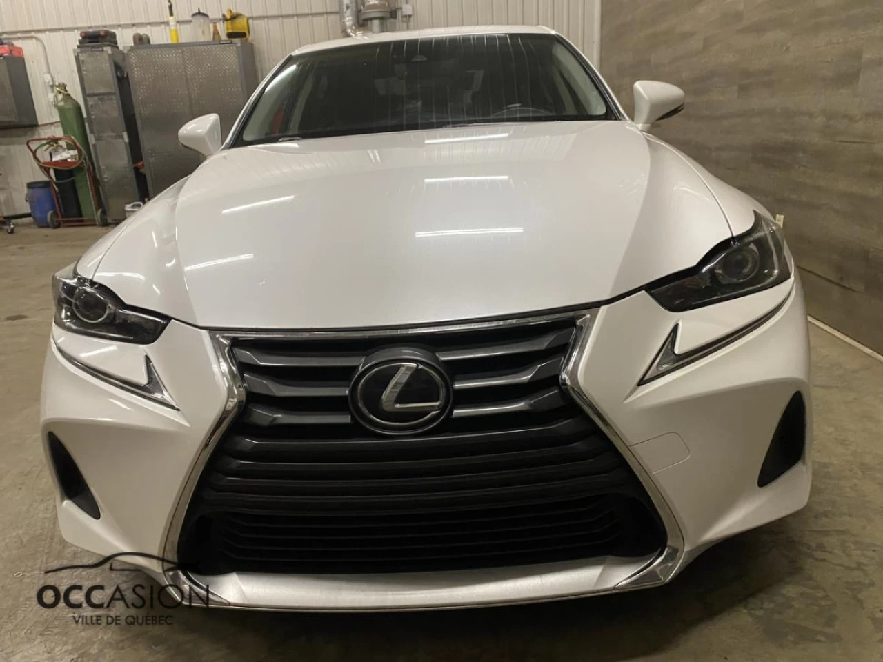 2019 Lexus IS 300 AWD Image principale