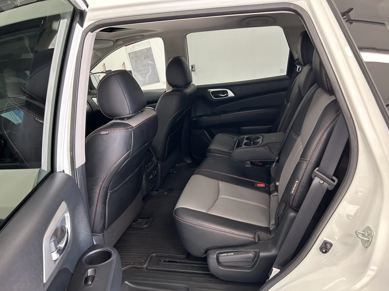 2020 Nissan Pathfinder SL Premium Main Image