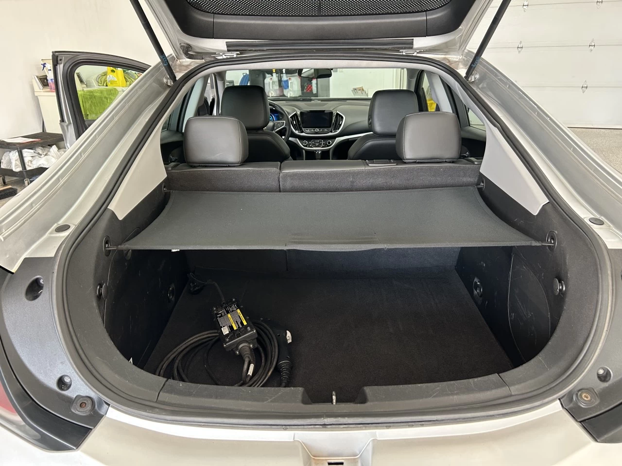 2017 Chevrolet Volt LT Main Image