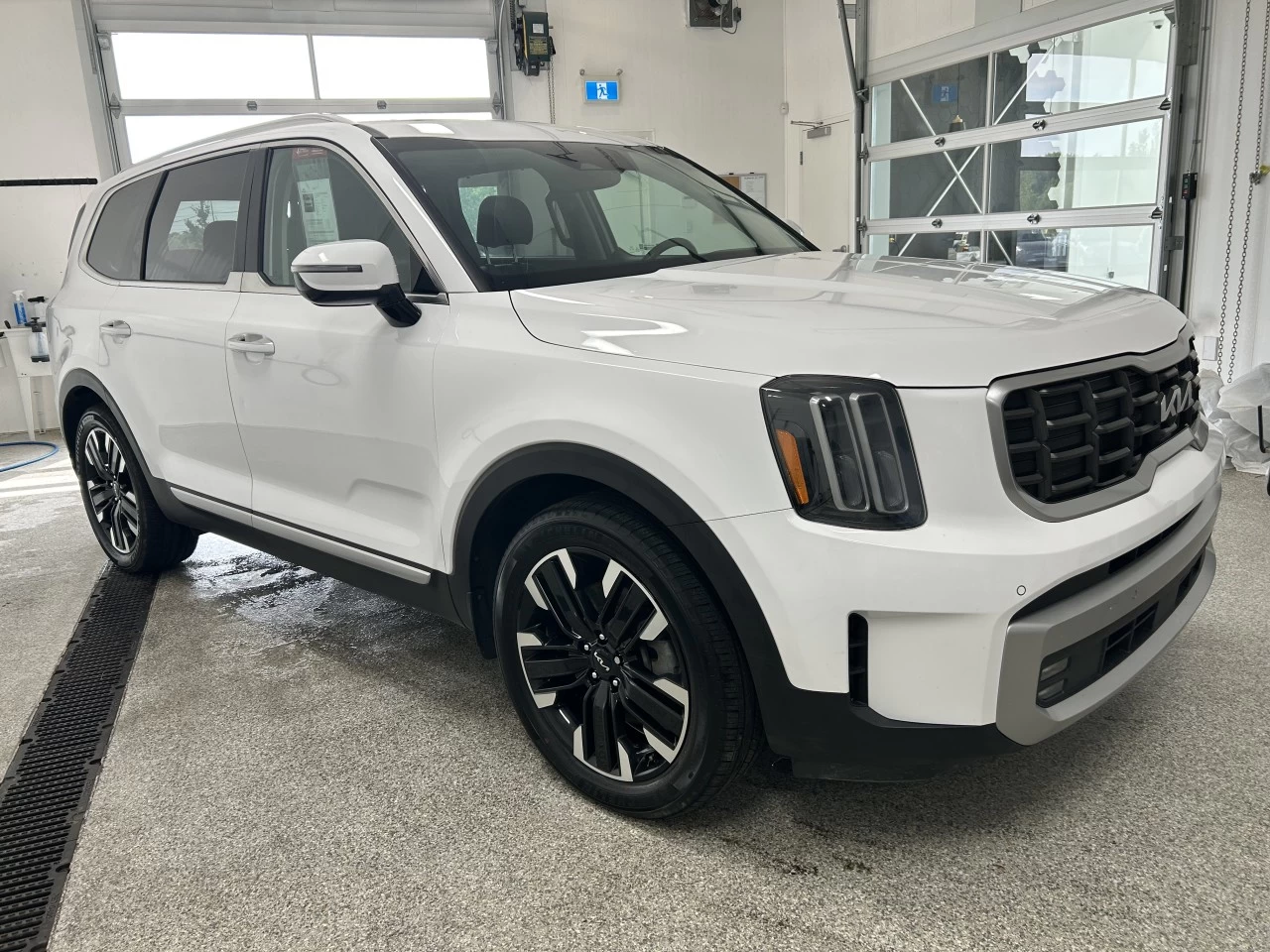 2023 Kia Telluride SX Image principale