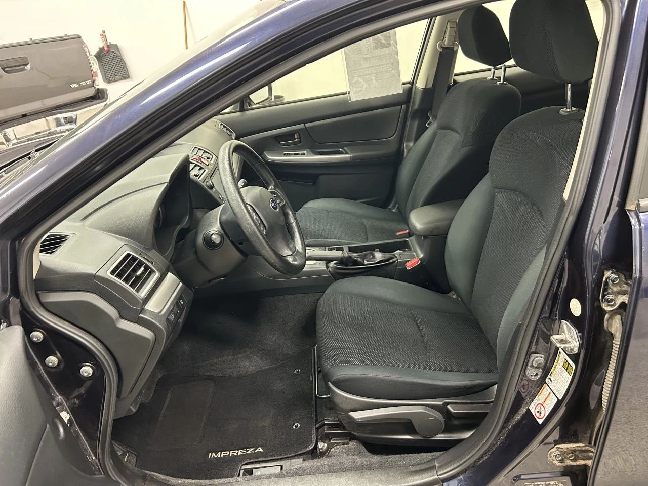 2016 Subaru Impreza 2.0i Main Image