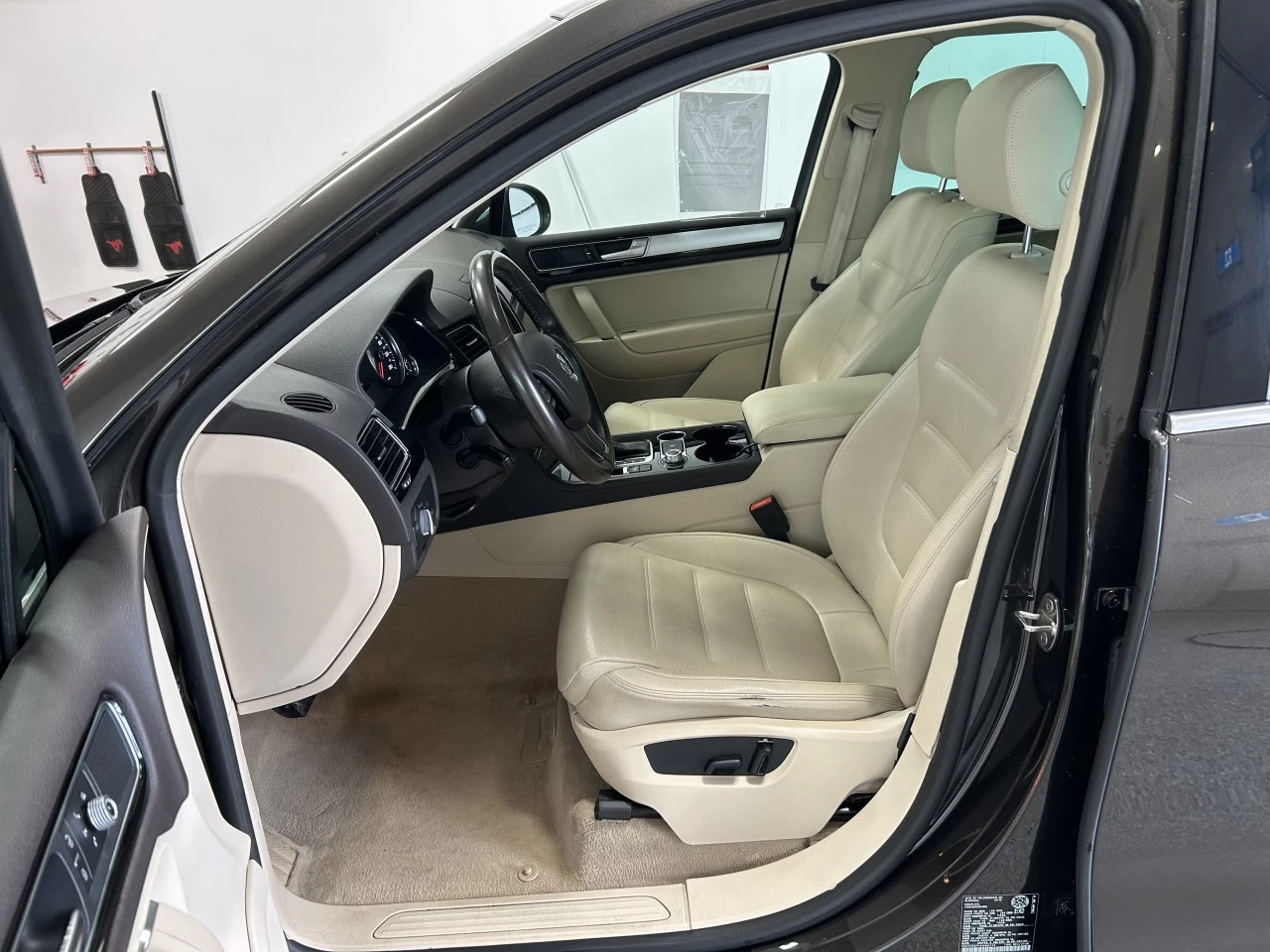 2016 Volkswagen Touareg Highline Image principale
