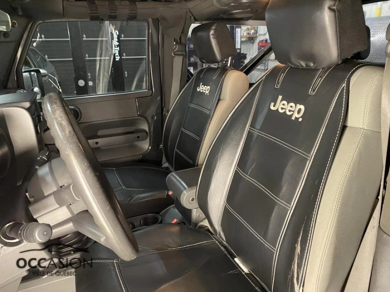 2010 Jeep Wrangler 4WD 2dr Sport Image principale