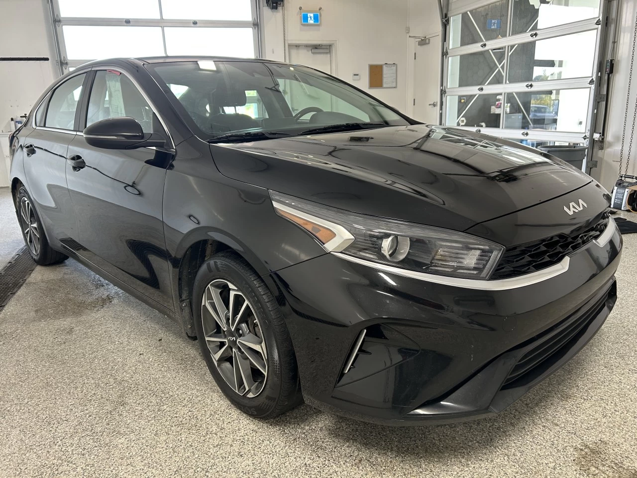 2022 Kia Forte EX Image principale