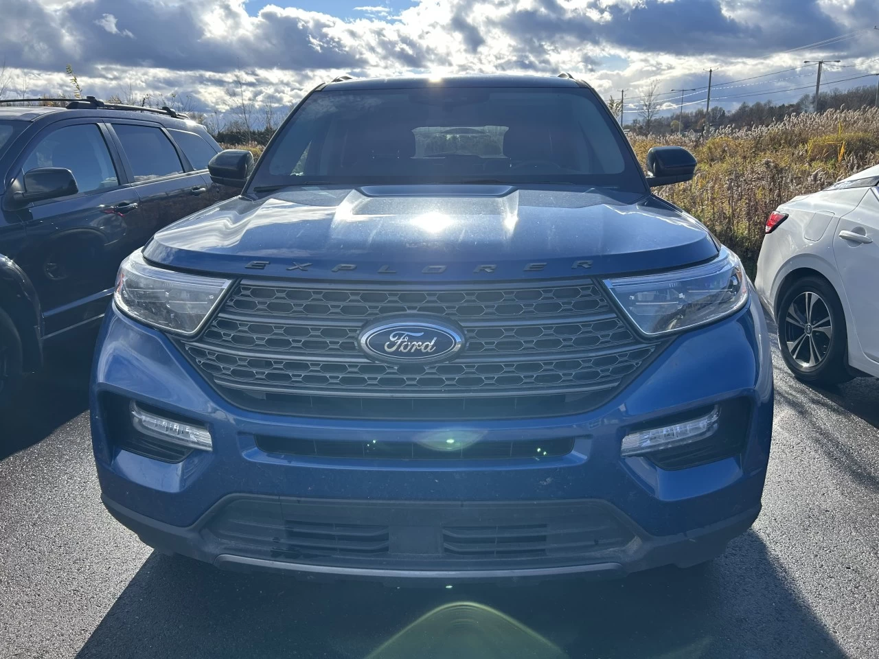2023 Ford Explorer XLT Main Image