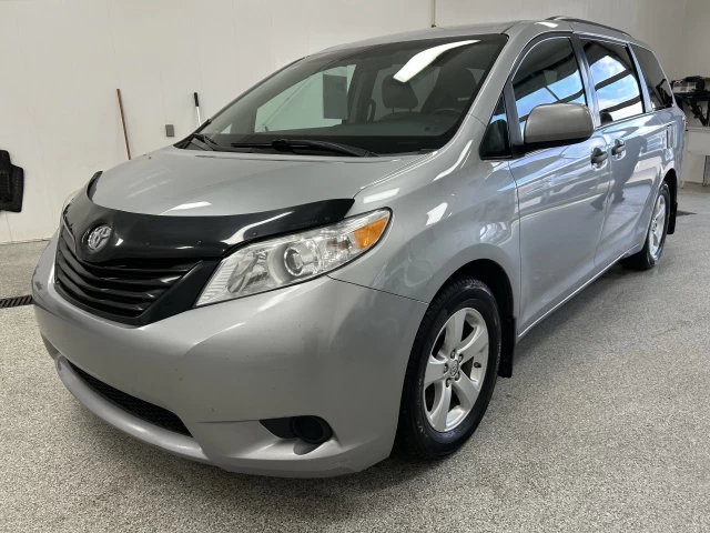 Toyota Sienna 5dr 7-Pass FWD 2017