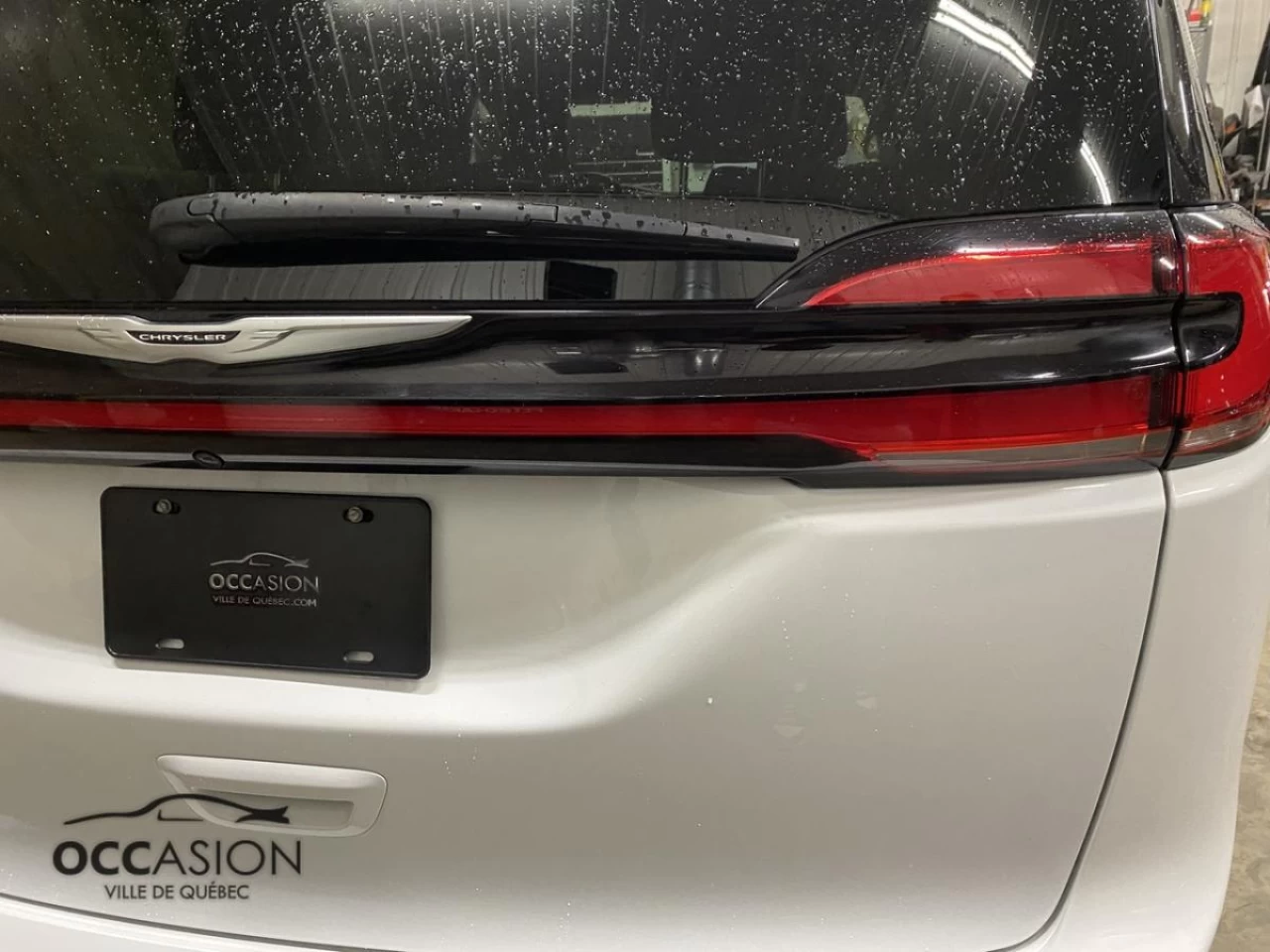 2023 Chrysler Pacifica Touring L FWD Main Image