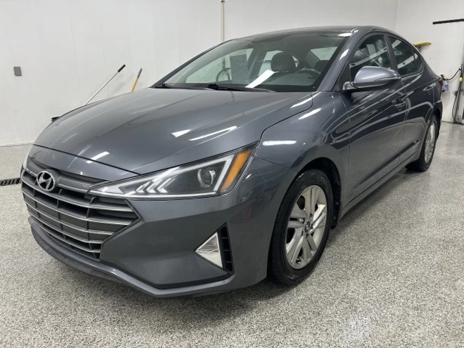 Hyundai Elantra - 2020