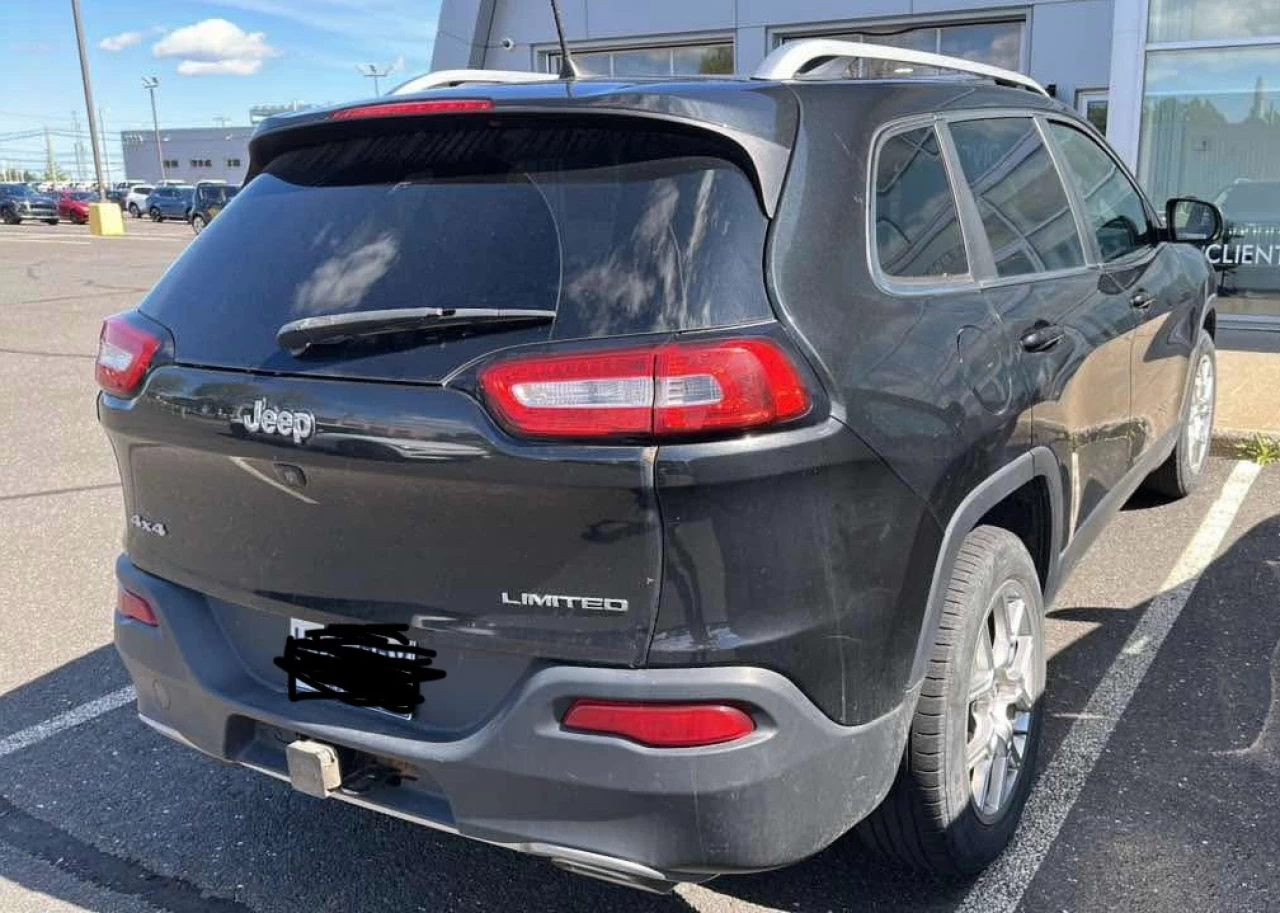 2016 Jeep Cherokee 4WD 4dr Limited Main Image