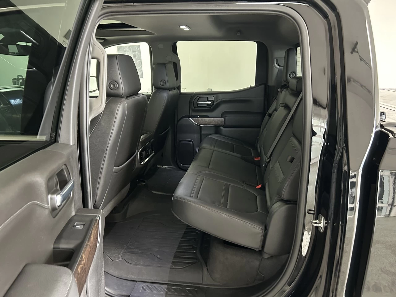 2021 GMC Sierra 1500 Denali Main Image