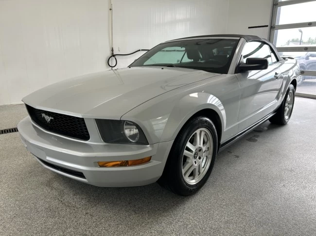 Ford Mustang - 2007
