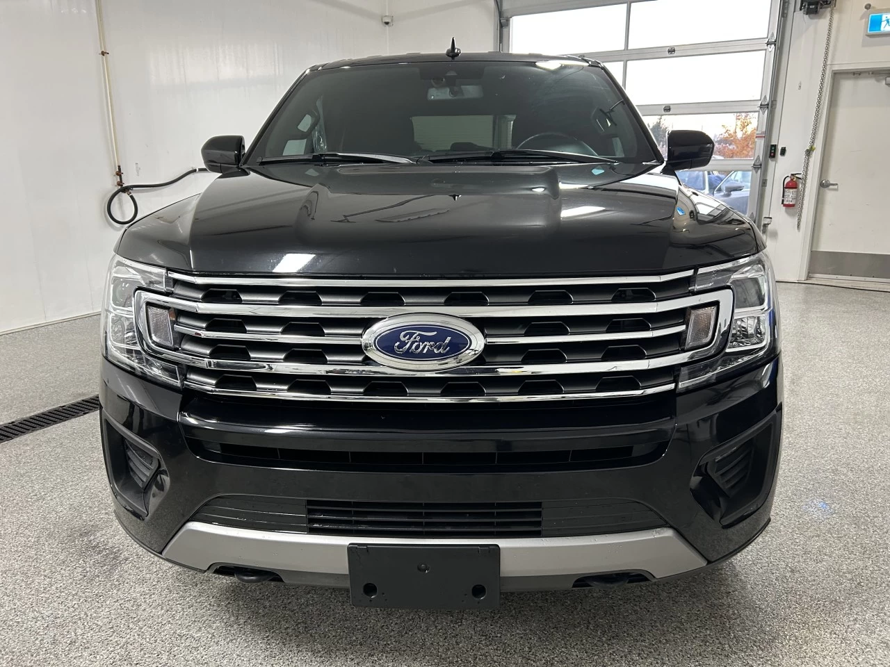 2020 Ford Expedition XLT Main Image