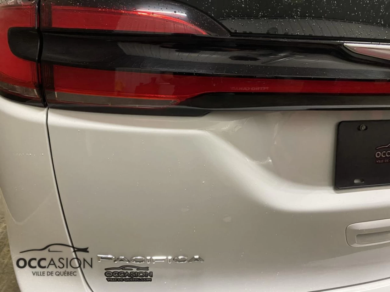 2023 Chrysler Pacifica Touring L FWD Main Image