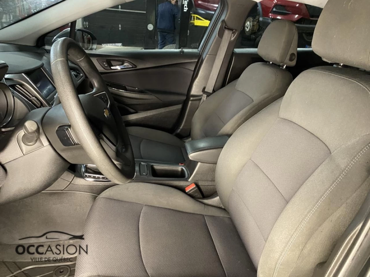 2019 Chevrolet Cruze Hatchback LT Image principale