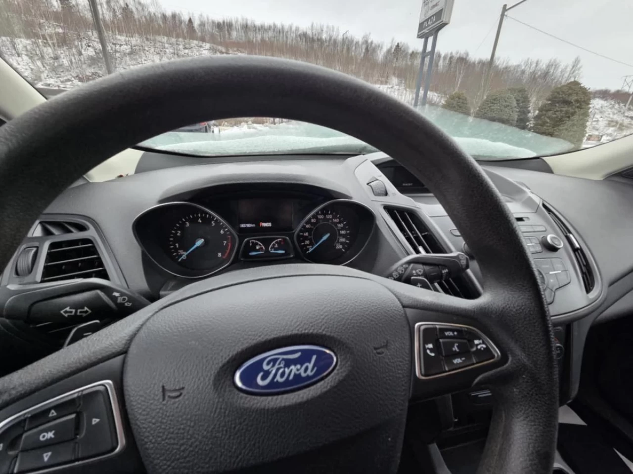 2017 Ford Escape 4WD 4dr S Image principale