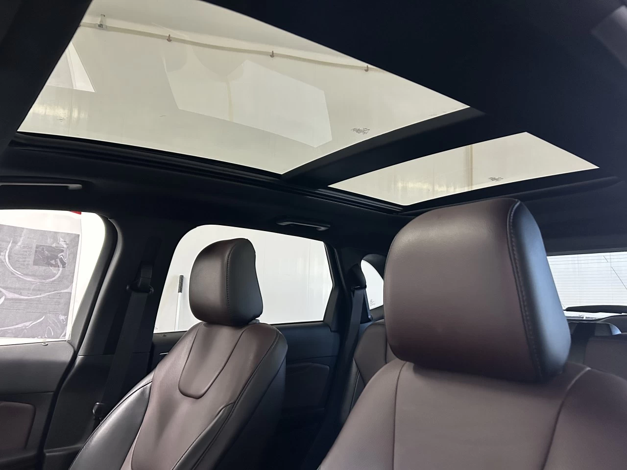 2020 Ford Edge Titanium Image principale