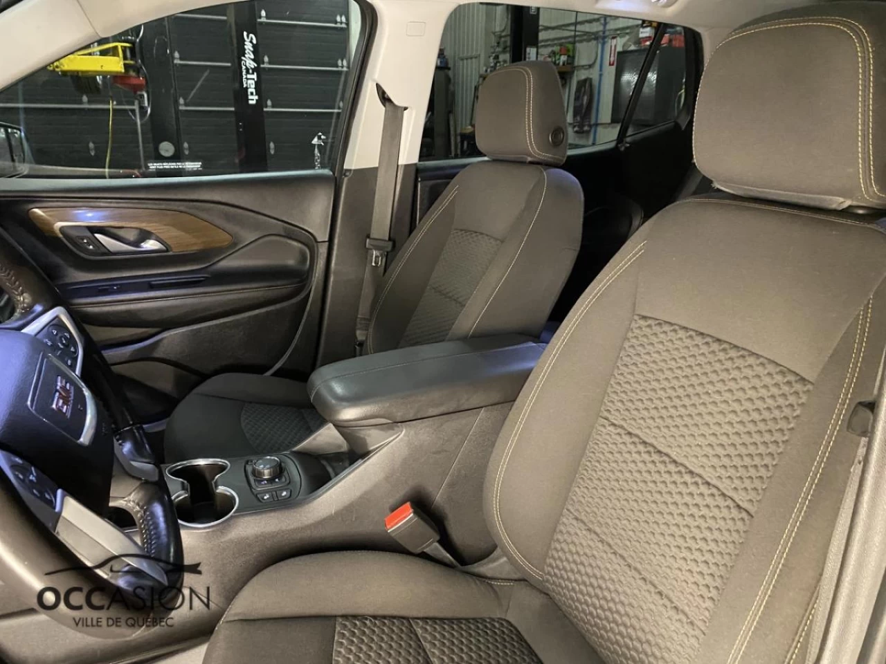 2021 GMC Terrain AWD SLE Main Image
